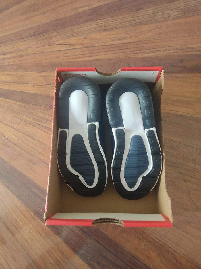Baskets Nike air max 270 T 27.5 - photo numéro 7