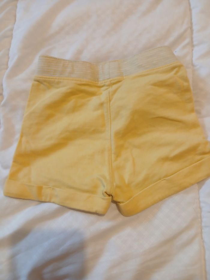 Lot pantalons/short - photo numéro 8