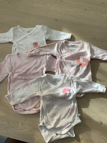 Bodies Noukies 1 mois
