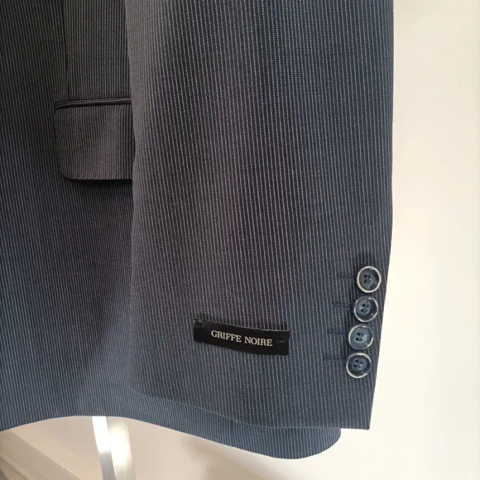 Veste de costume bleue à fines rayures blanches Griffe Noire Taille 52 A469 - photo numéro 5