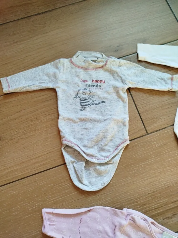 Lot de 4 bodys manches longues bébé fille 3 mois - photo numéro 2