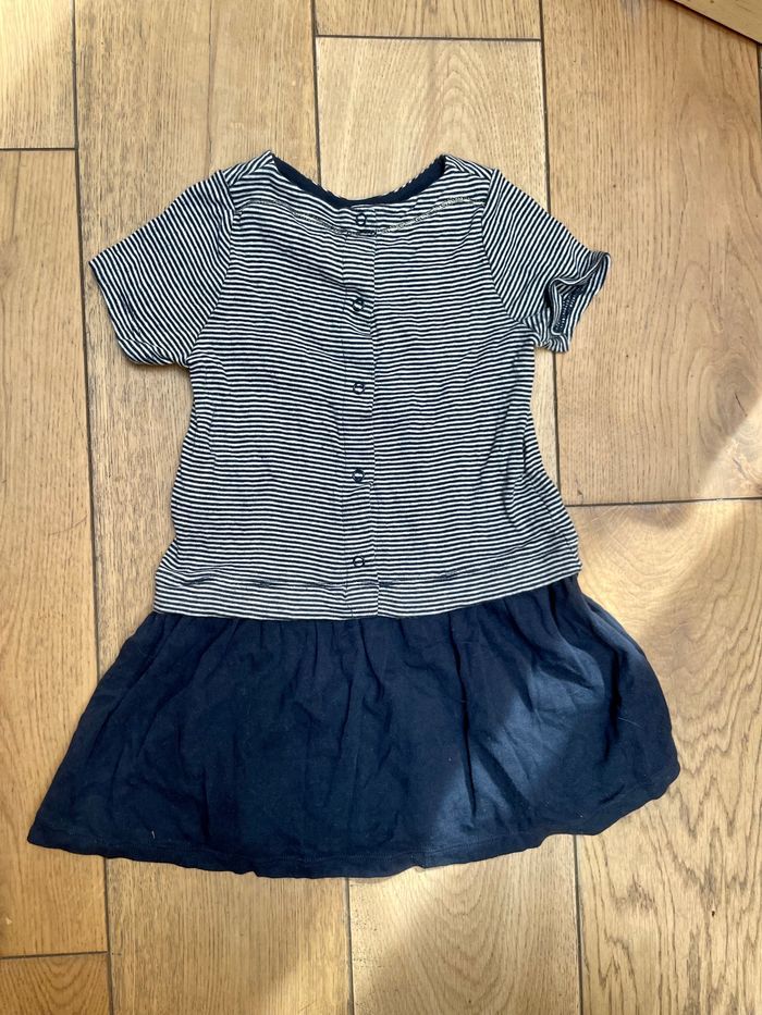 Robe petit bateau 18m - photo numéro 2