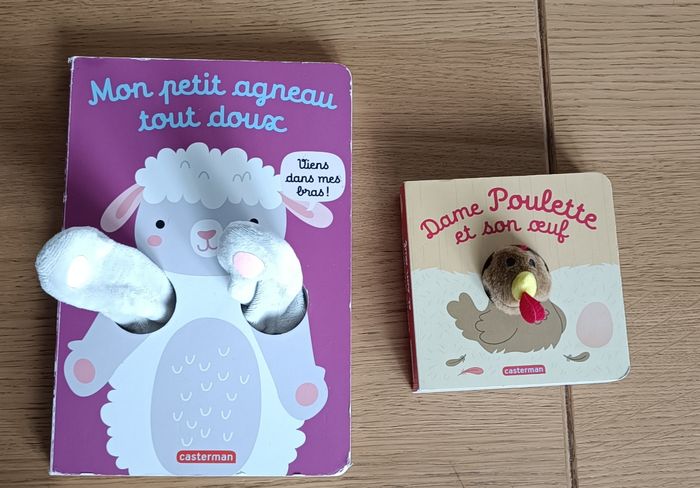 LOT : 2 livres Mes Livres Marionnettes agneau et poulette 6 mois + - photo numéro 2