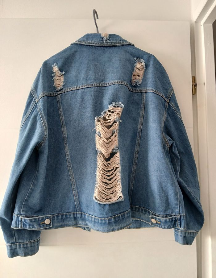 Veste en jean Shein
Taille 48 - photo numéro 2