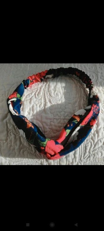 Bonobo bandeau cheveux très bon état