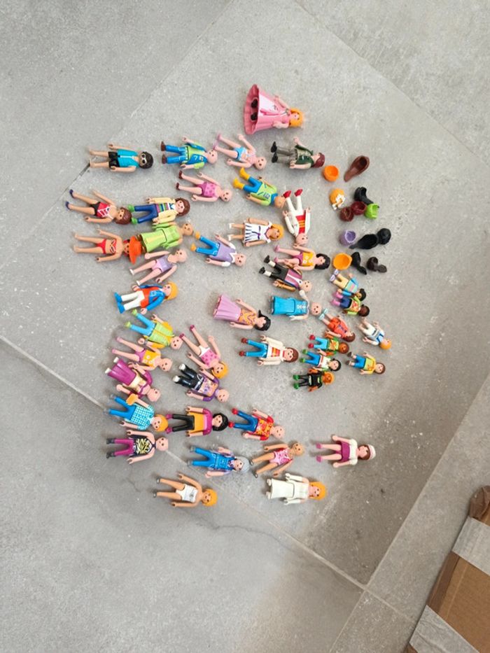 Lot personnages playmobil