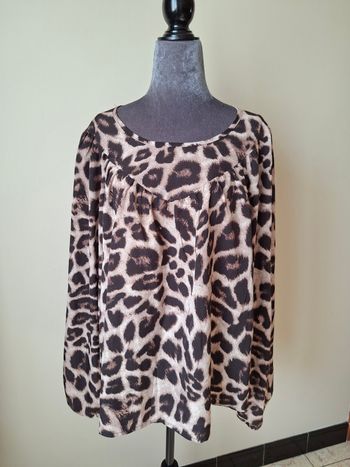 Blouse ample manches longues motif léopard 🐆 taille 42