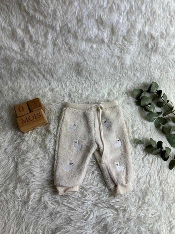 Pantalon sherpa beige avec lama Kiabi taille 3 mois