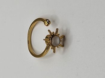 Bague ouverte acier inoxydable doré en forme de soleil