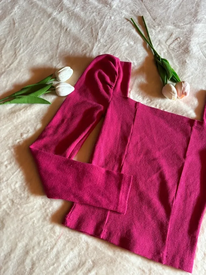 Haut rose fuschia épaules bouffantes – Taille XS - photo numéro 2