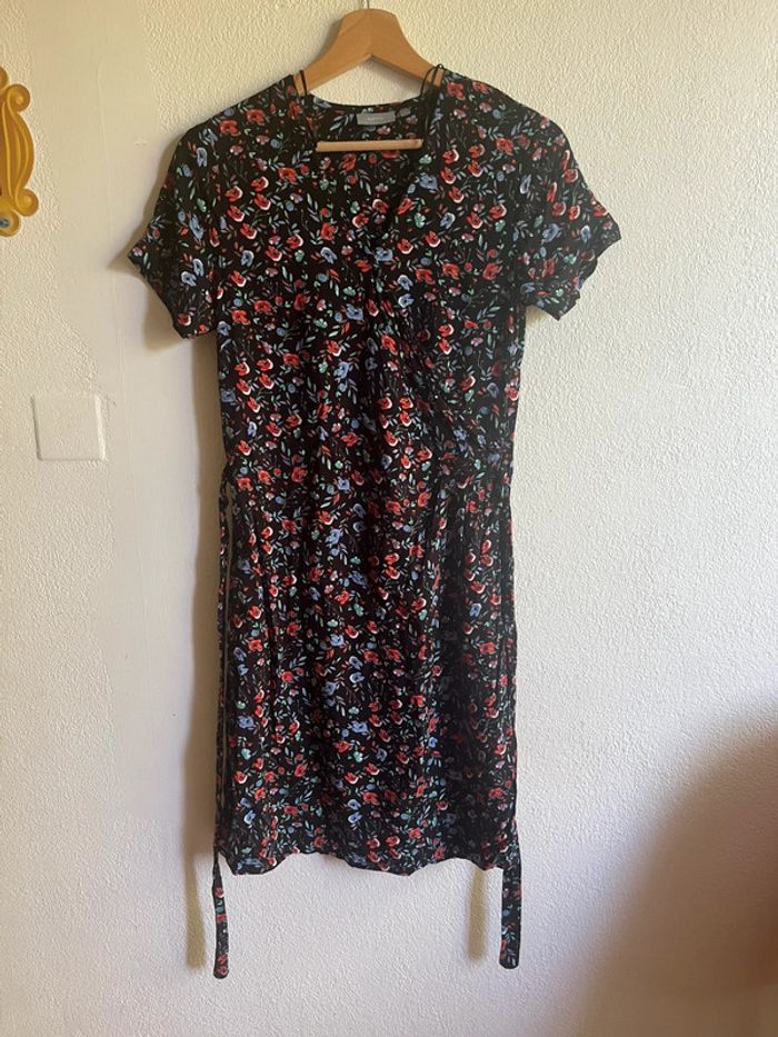 Robe noire à fleurs B Young 34 - photo numéro 3