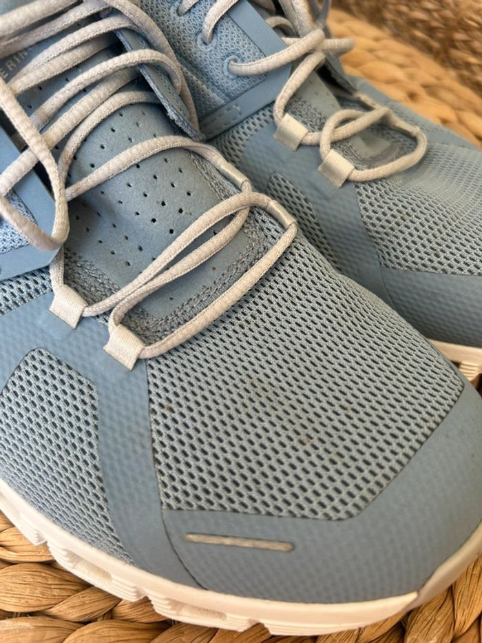 Baskets On Running homme taille 44,5 - photo numéro 10