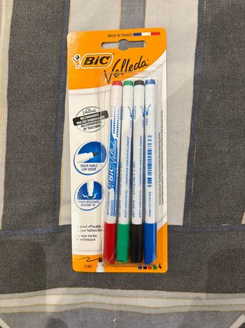 Paquet neuf de 4 feutres velleda bic