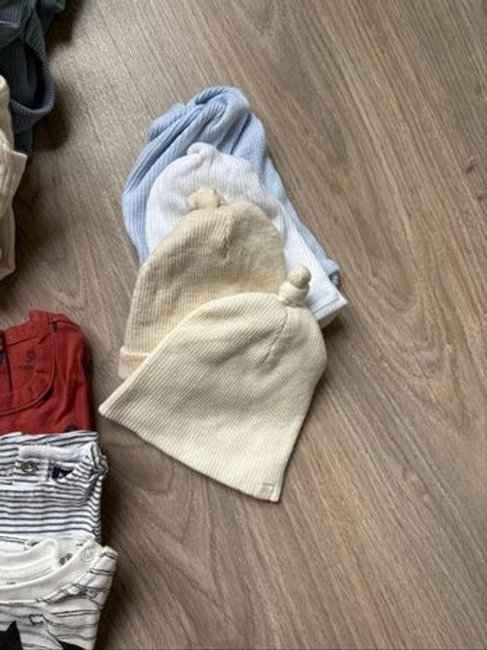 Lot vêtements 1 mois - photo numéro 5