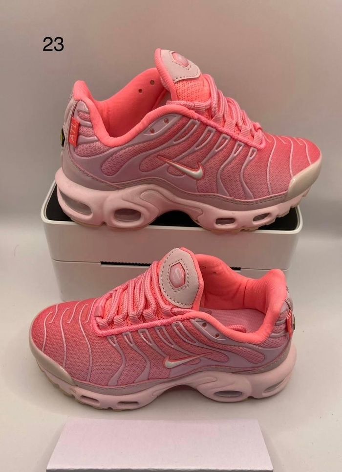 Nike tn atlanta rose 32