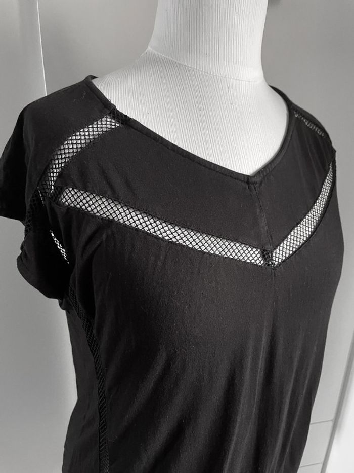 T-shirt noir maille ajourée Naf Naf taille M - photo numéro 2