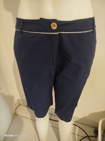 #kytie42femme. Bermuda taille 42/44 taille 4