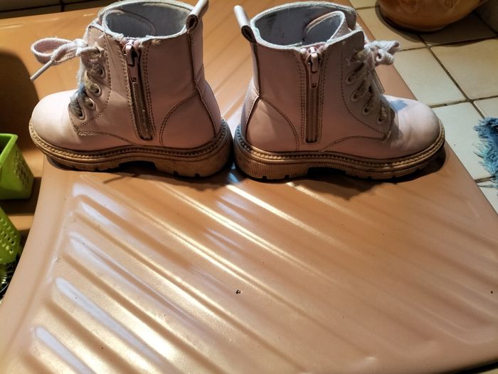 Bottines taille 24 - photo numéro 3