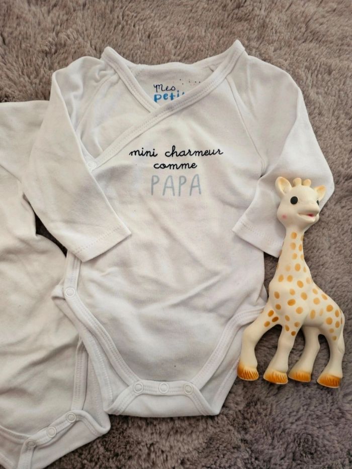 Lot de 2 bodies taille 6 mois neuf - photo numéro 2