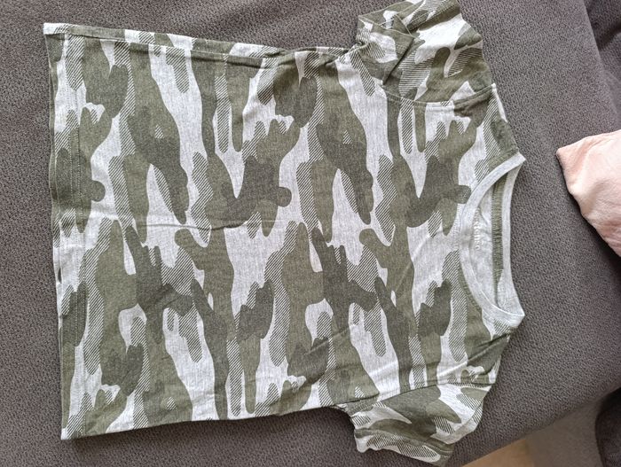 Lot de 9 t shirts très bon état 5ans - photo numéro 9