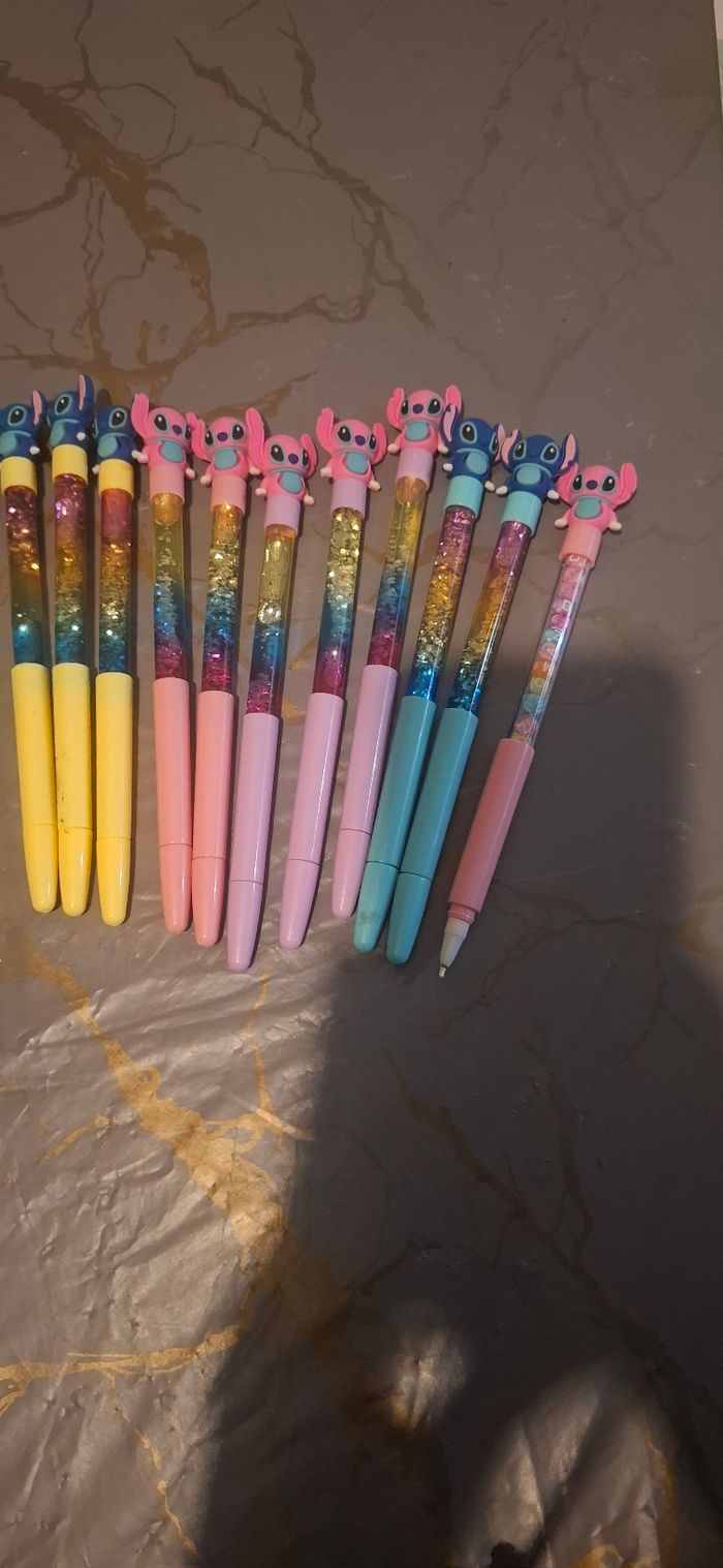 Lot  stylos stitch - photo numéro 3