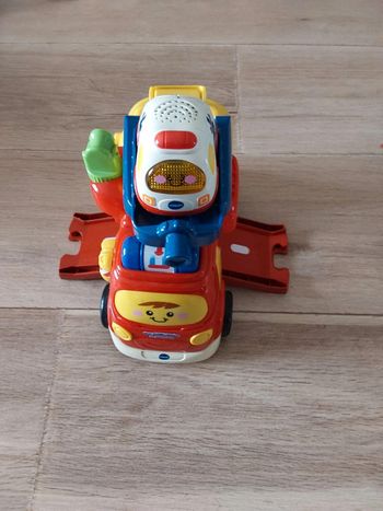 Camion tut tut ambulance