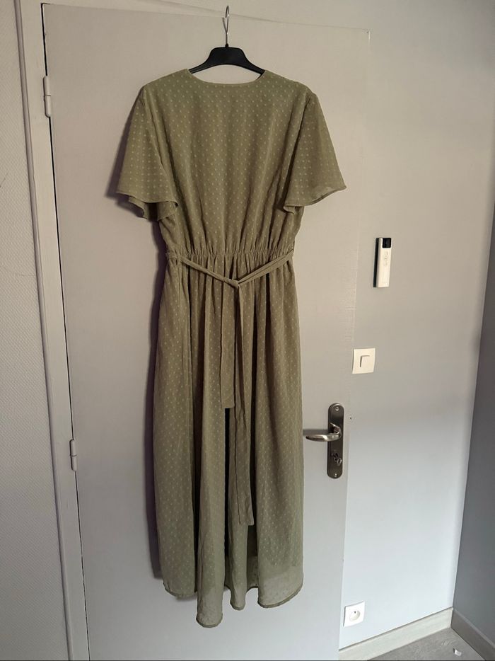 Robe verte - photo numéro 2