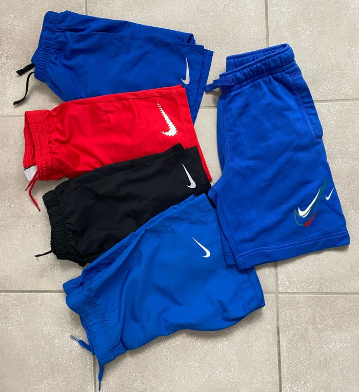 Lot NIKE garçon 8/10 ans (taille S): shorts & t-shirts - photo numéro 7