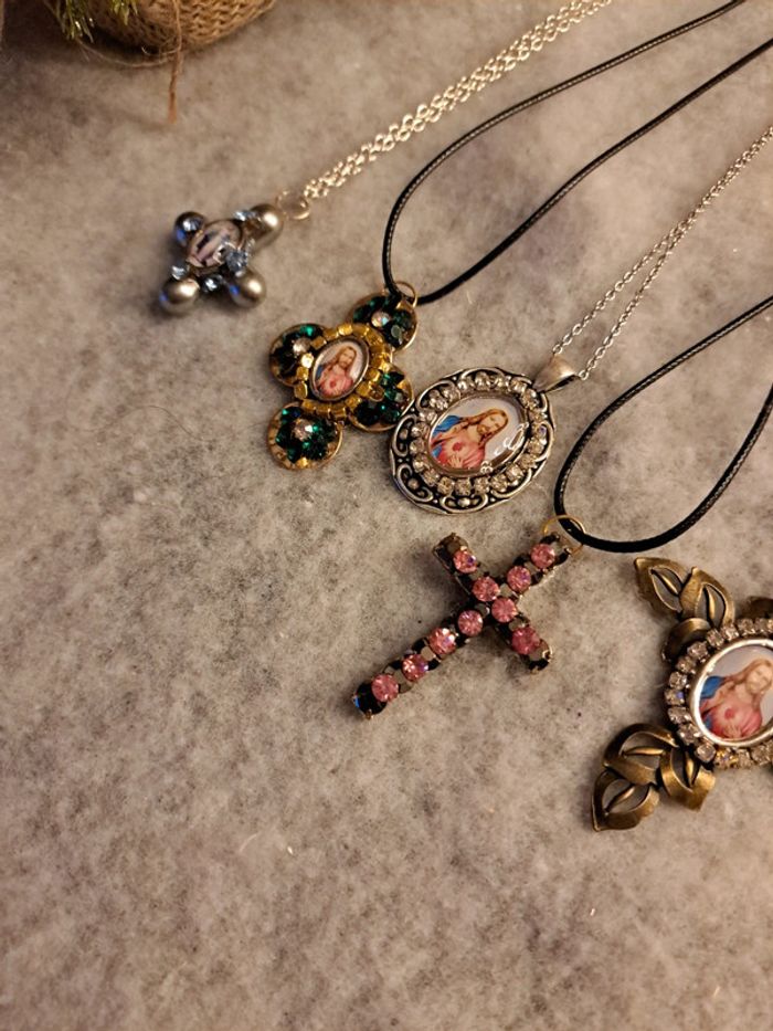 Lot de colliers religieux multicolore - photo numéro 5