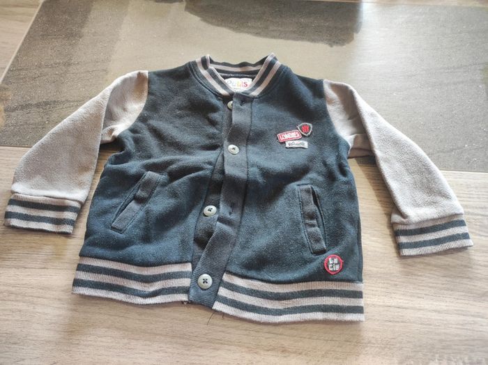 Lot 19 pulls / gilets / vestes - photo numéro 15