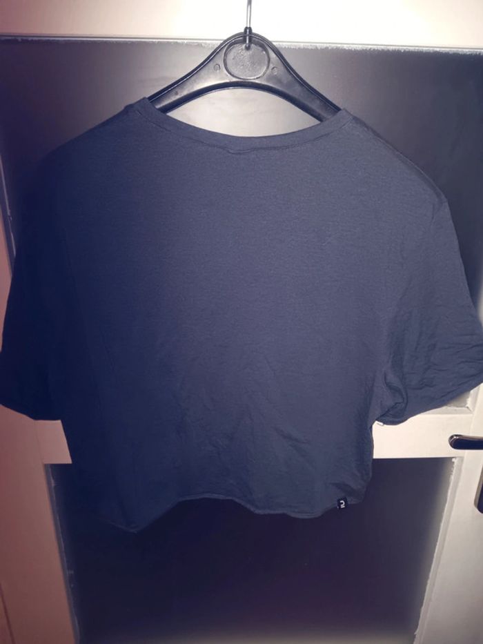 T-shirt court taille m - photo numéro 2