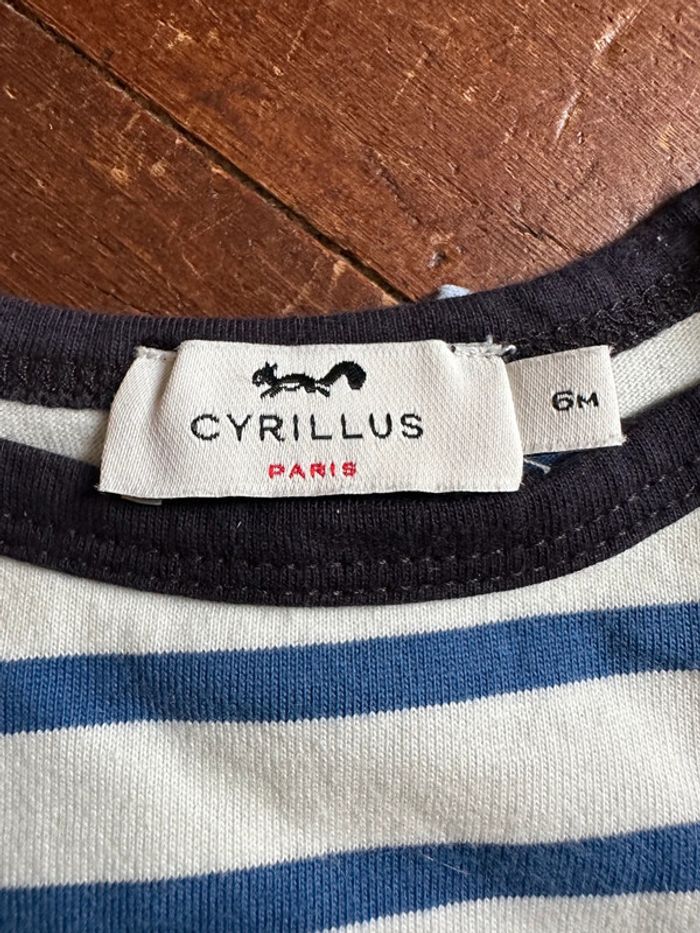 Lot 2 T-shirts manches longues Cyrillus et Jacadi 6 mois - photo numéro 2