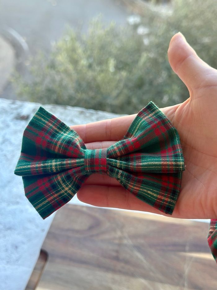 Chouchou et nœud papillon, assortis motif tartan Noël, vert rouge et dorée, création française cousu à la main - photo numéro 3