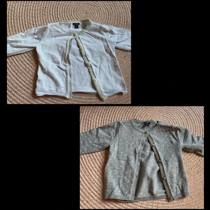 Lot de 2 gilets / Taille 9 mois