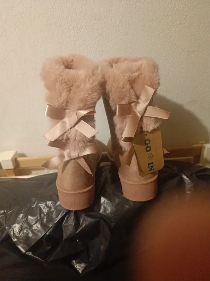 Bottes rose neuve avec étiquette taille 37 - photo numéro 2