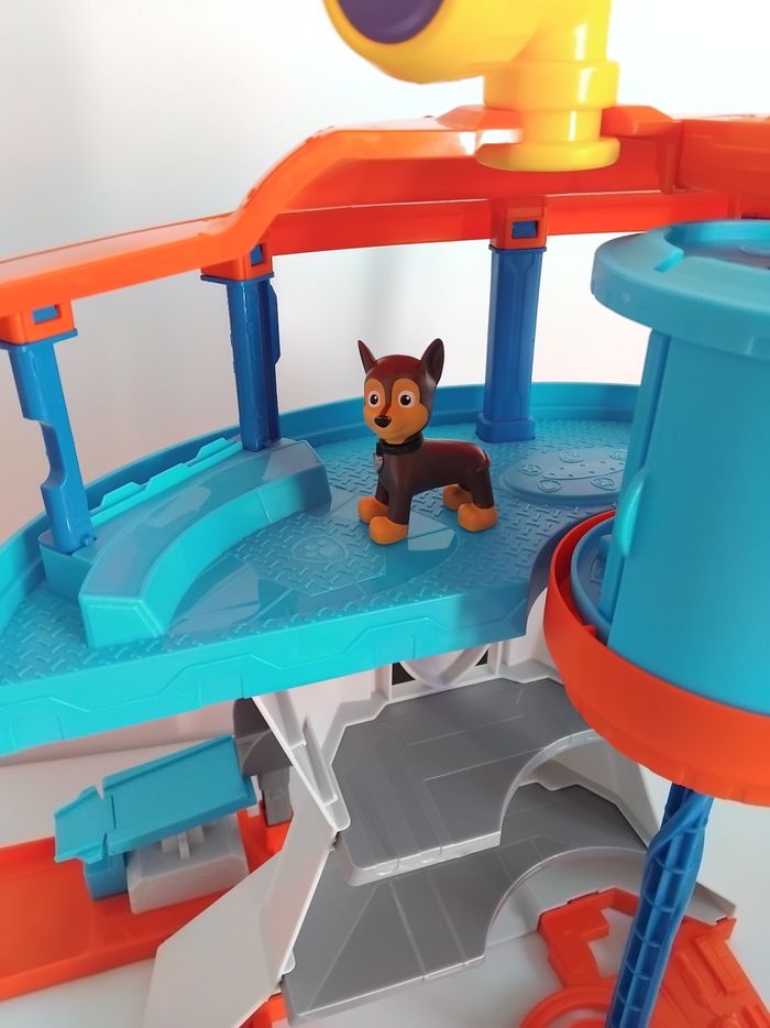 PAT PATROUILLE Tour et Voiture de Chase 👮‍♂️ - photo numéro 4