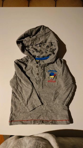 Tee shirt à capuche garçon 6 mois