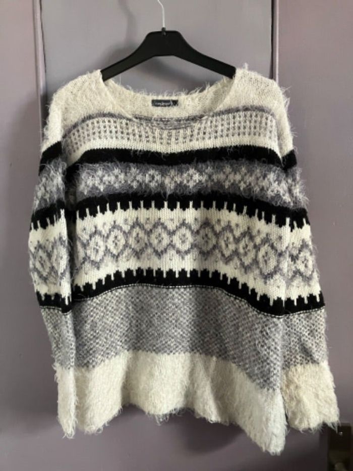 Pull noir/gris/blanc