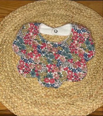 Bavoir fleur liberty multicoloresh 