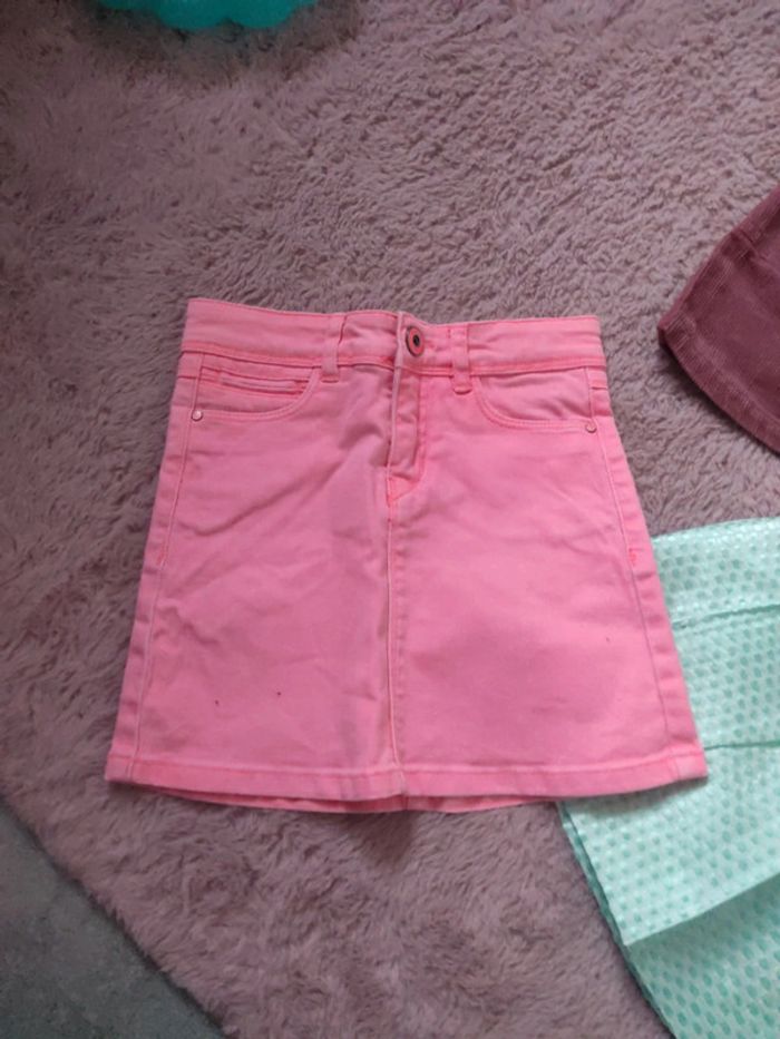 Lot de 3 jupes taille 5 ans - photo numéro 2