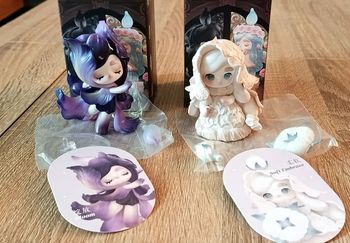 Lot 2 figurines Pop Mart série Candle Whisper