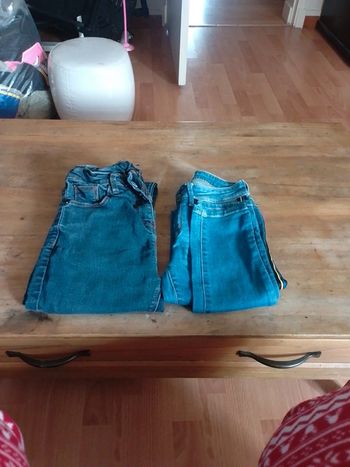 Jeans fille en XS les deux