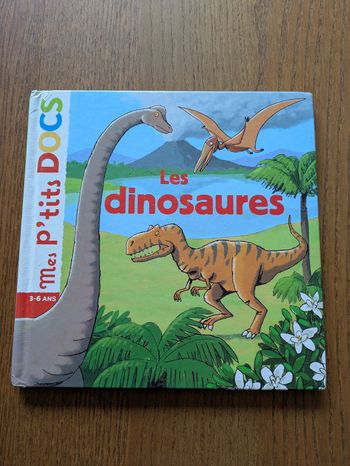 Livre ptit docs les dinosaures
