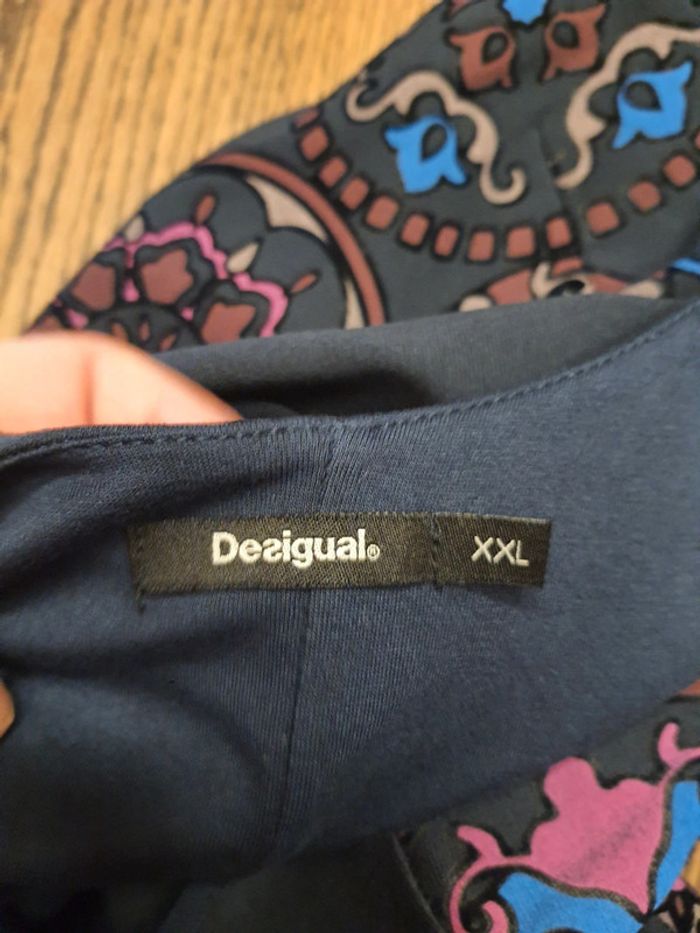 Jolie Robe marine Desigual  taille XXL fr 44 - photo numéro 15