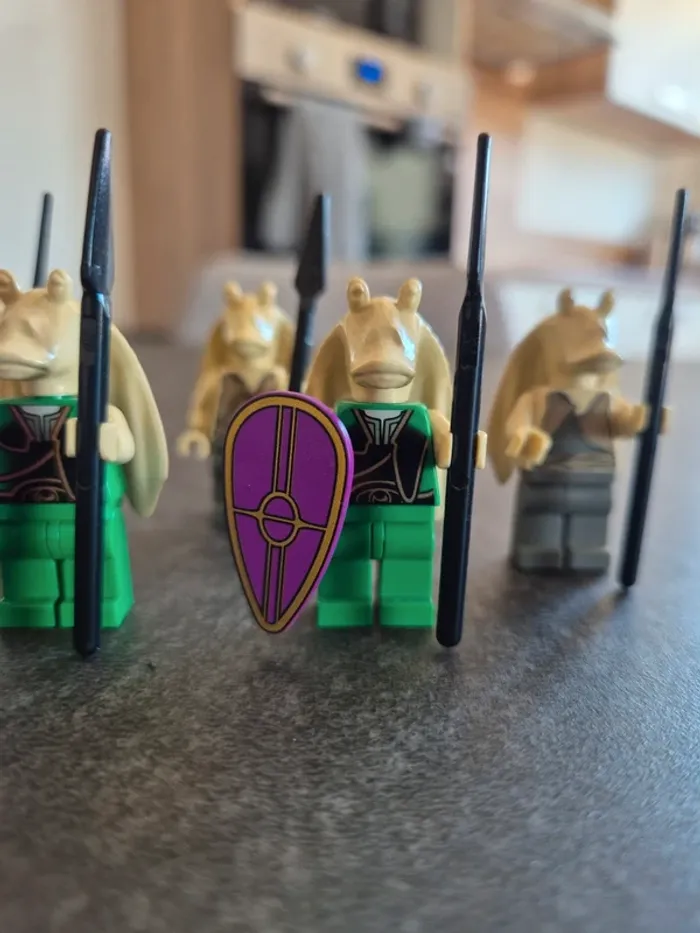 Figurines lego 7 gungans issu du set 7115 star wars - photo numéro 4