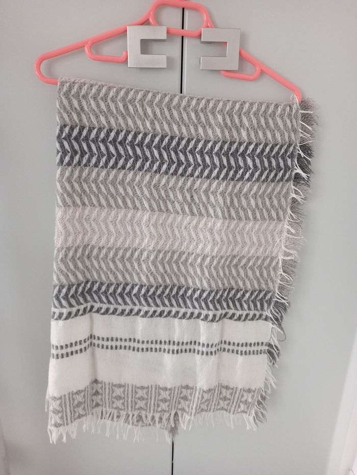 Grande écharpe chaude