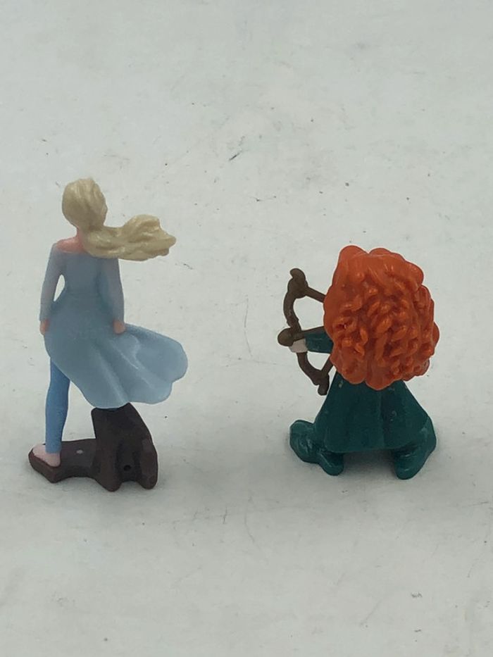 Lot de deux figurines Disney Princess - photo numéro 2