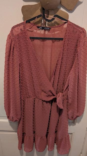 Robe plumetis couleur vieux rose Zara taille L