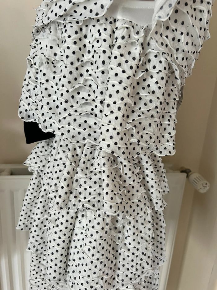 Robe à volants, noire et blanche, Zara - photo numéro 11
