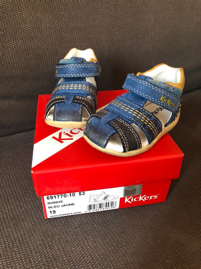 Sandale kickers t19